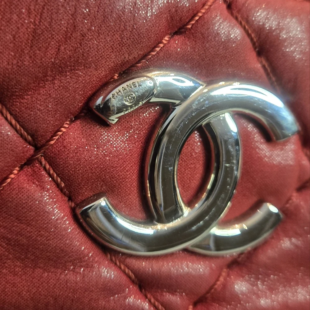 Chanel Calfskin Quilted 2-Way Tote Bag - Picture 7 of 16